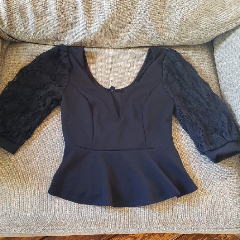 Haute Monde structured crop top